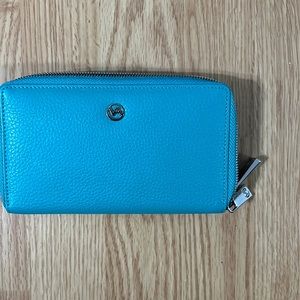 Valentina pebbled wallet in Teal